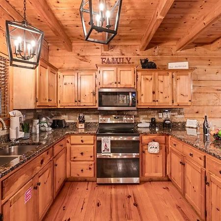 A Moment Inn Time Pigeon Forge Bagian luar foto