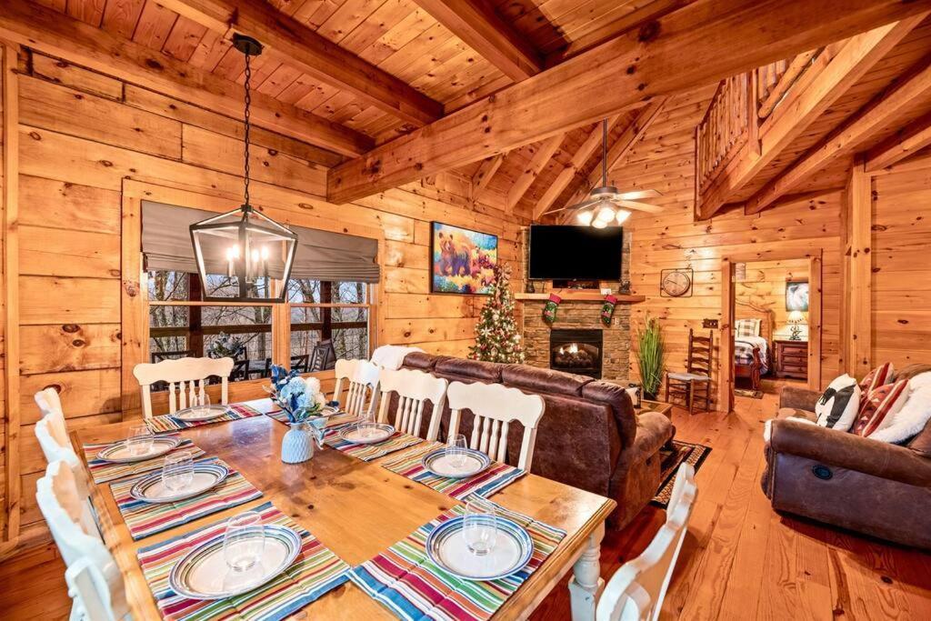 A Moment Inn Time Pigeon Forge Bagian luar foto