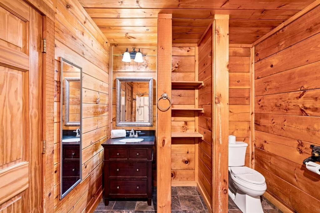 A Moment Inn Time Pigeon Forge Bagian luar foto