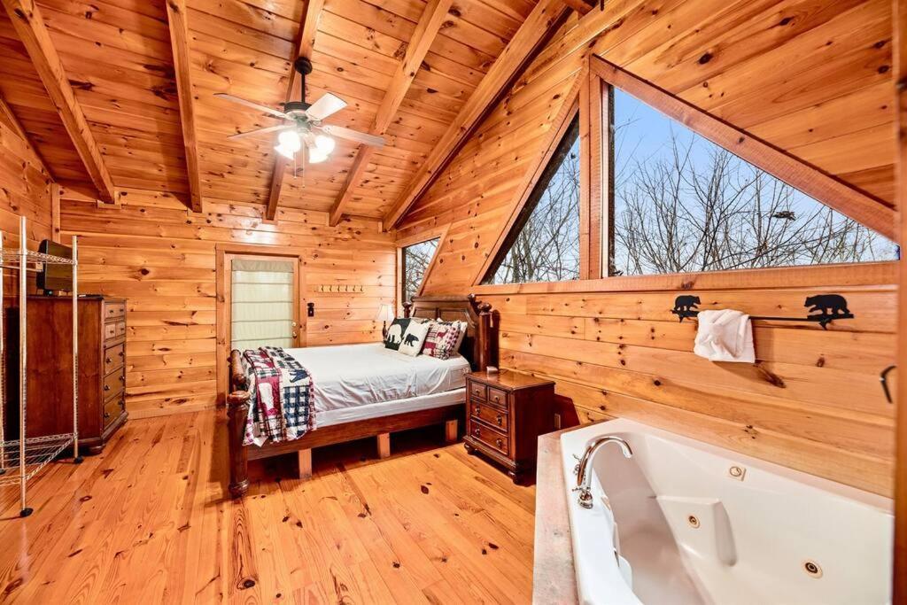 A Moment Inn Time Pigeon Forge Bagian luar foto